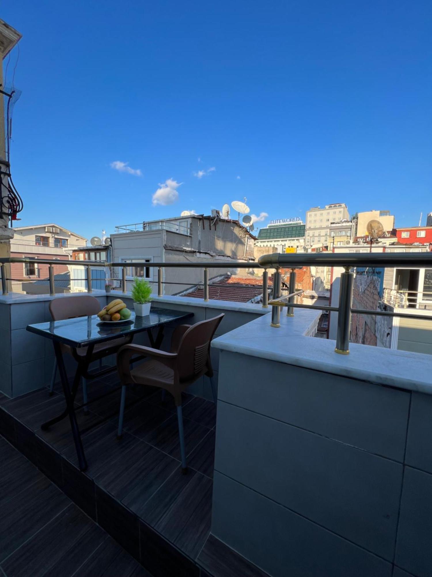 Taksim Larissa Hotel Suites อิสตันบูล ภายนอก รูปภาพ